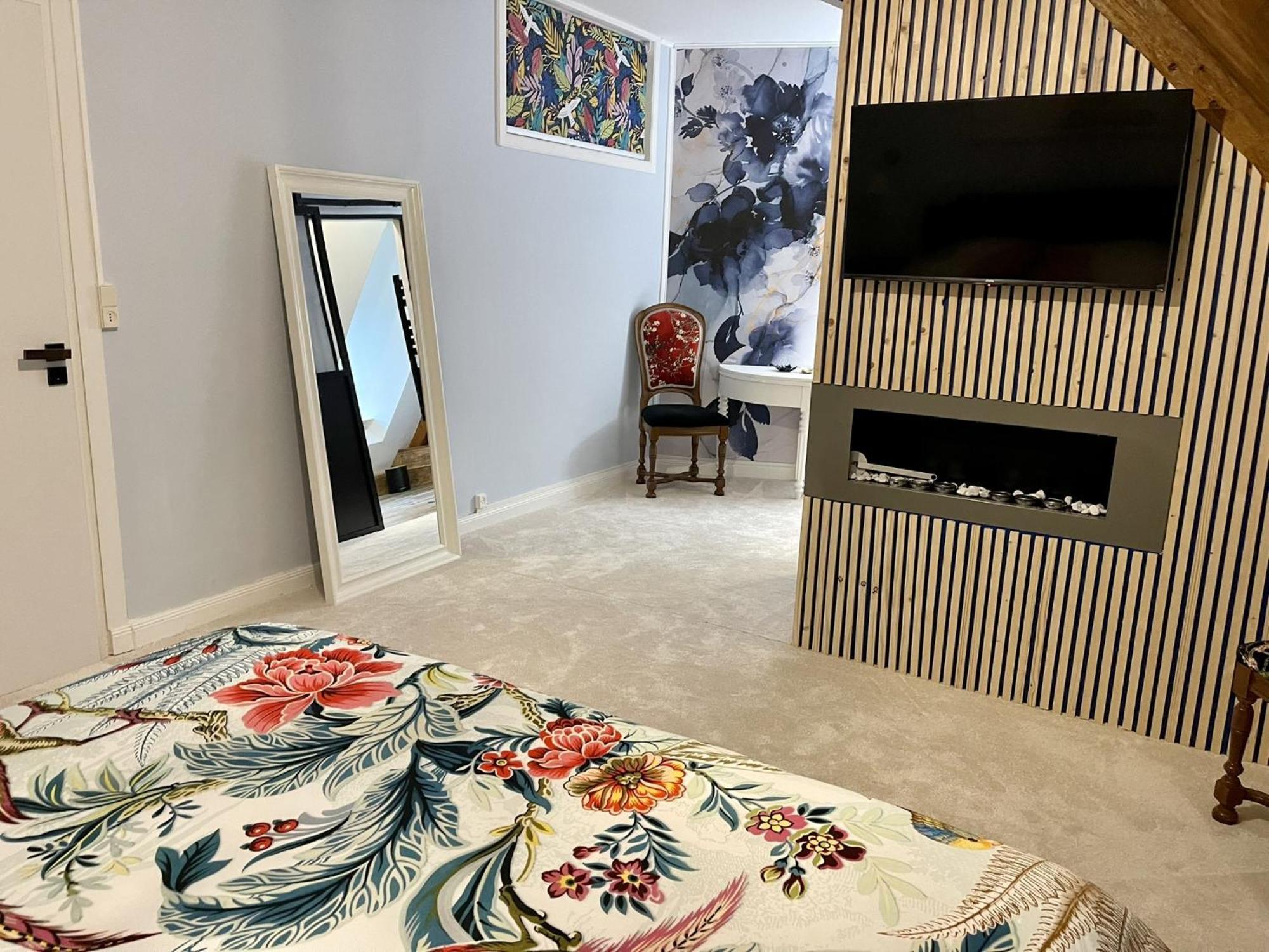 A L'Ombre Des Tilleuls Husseren-Wesserling Habitación foto